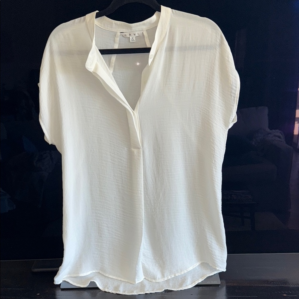 CAbi White Relaxed Buttoned Mandarin Collar Blouse - Picture 4 of 4